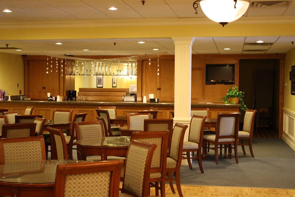 Hotel Seaport And Marina